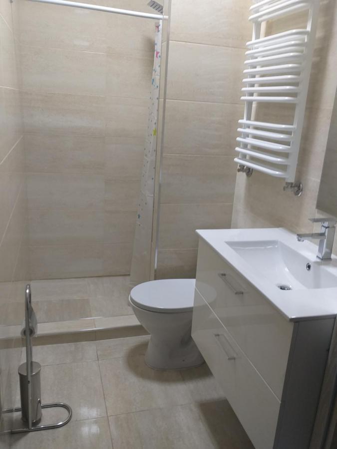 Czerwony Szafir Grodzisk Hostel Grodzisk Mazowiecki Bagian luar foto