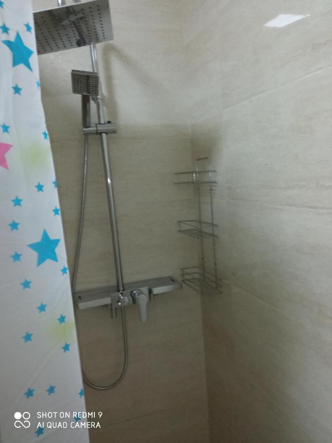 Czerwony Szafir Grodzisk Hostel Grodzisk Mazowiecki Bagian luar foto